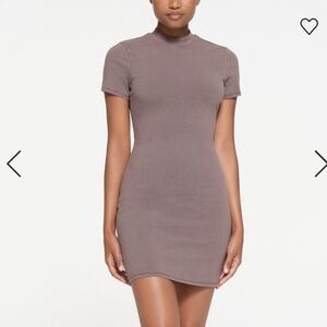 Skims mock neck mini dress xxs NWT zinc